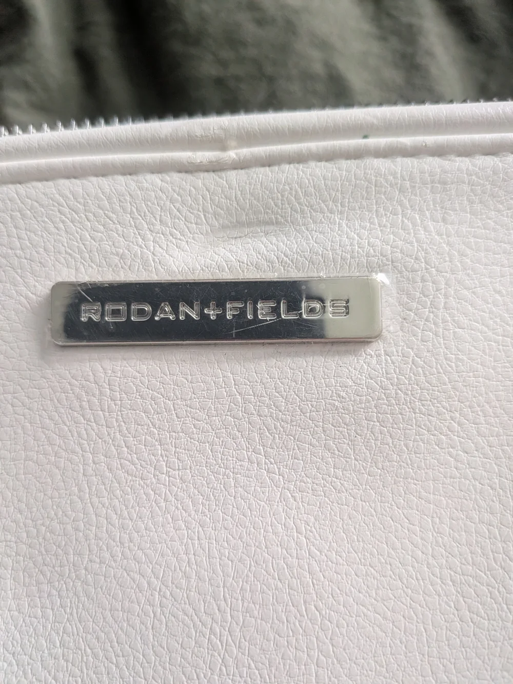 Rodan + Fields White Zip Cosmetic Case